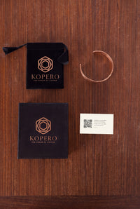 Kopero Koperen Armband Gehamerd met fluwelen draagzak, geschenkdoosje en bedankkaartje